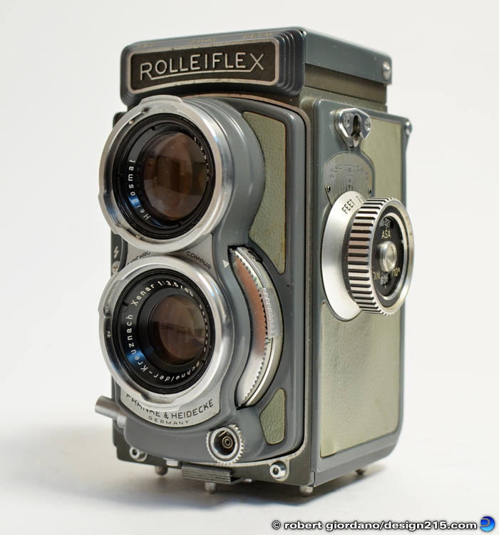 Product Photography - Rolleiflex Baby 4x4 Twin Lens Reflex Camera