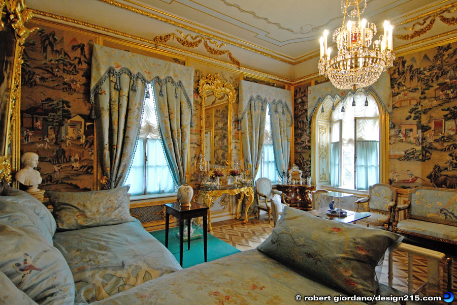 Peterhof Grand Palace, Bedroom - Travel Photography
