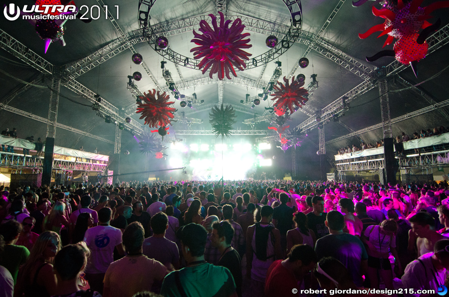 2011 Ultra Music Festival - Carl Cox, Carl Cox Tent #1847