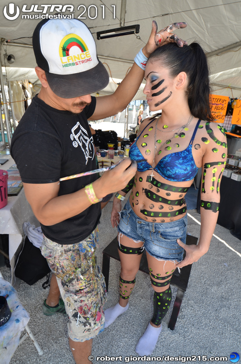 Ultra Music Festival 2011 Pictures - Body Painting