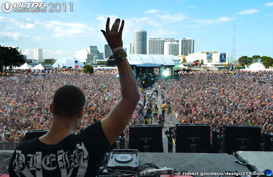 Ultra Music Festival 2011 Pictures - Afrojack, Main Stage #2436