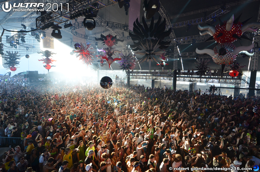 2011 Ultra Music Festival - Carl Cox Tent, Sunset