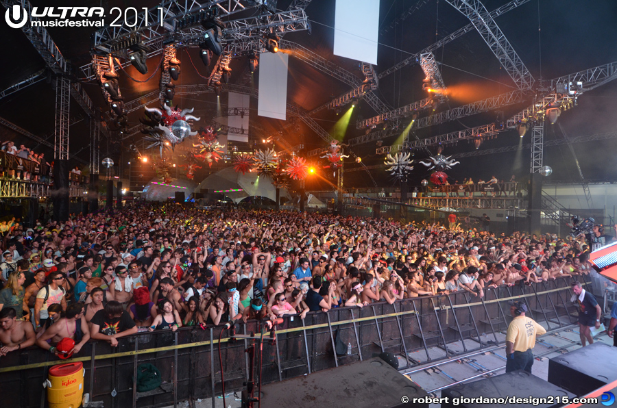 Ultra Music Festival 2011 Pictures - Carl Cox, Day 2 #2903
