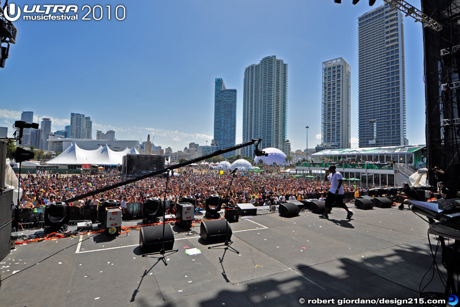 Ultra Music Festival 2010 Pictures - Nas with Damian Marley, Main Stage