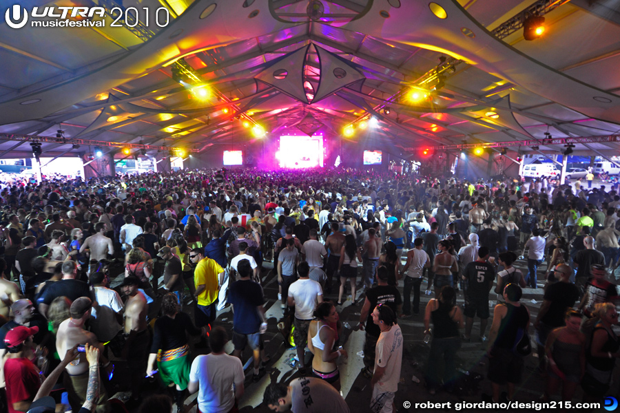 2010 Ultra Music Festival - Carl Cox and Friends Arena