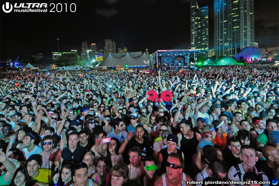 Ultra Music Festival 2010 Pictures - An Endless Sea of People