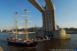 thumbnail of design215.com/photos/travel/tower_bridge